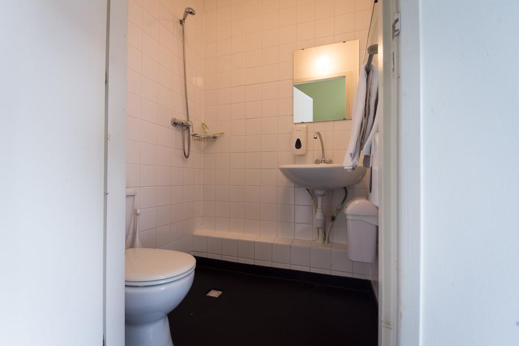 Stone Hotel & Hostel Utrecht Esterno foto