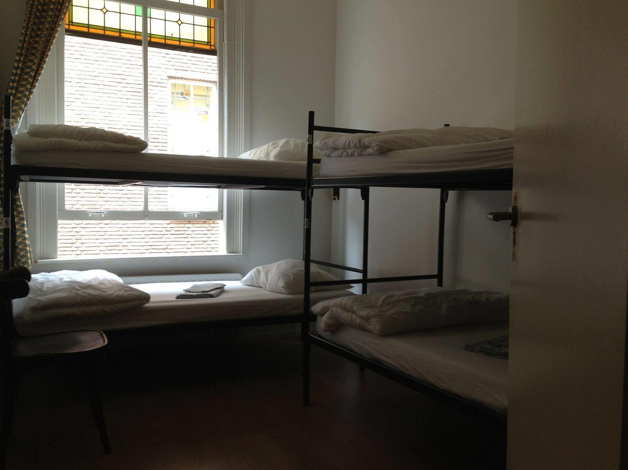 Stone Hotel & Hostel Utrecht Esterno foto
