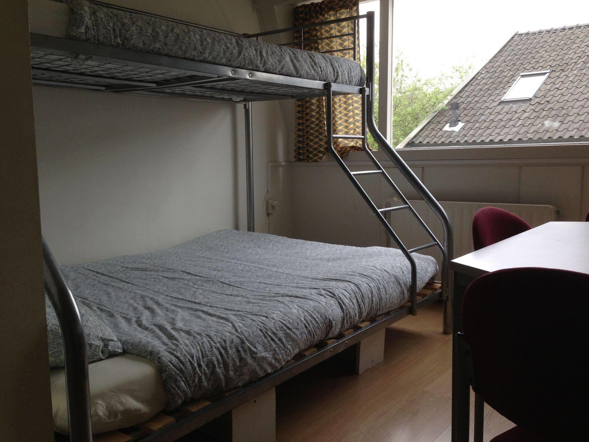 Stone Hotel & Hostel Utrecht Esterno foto