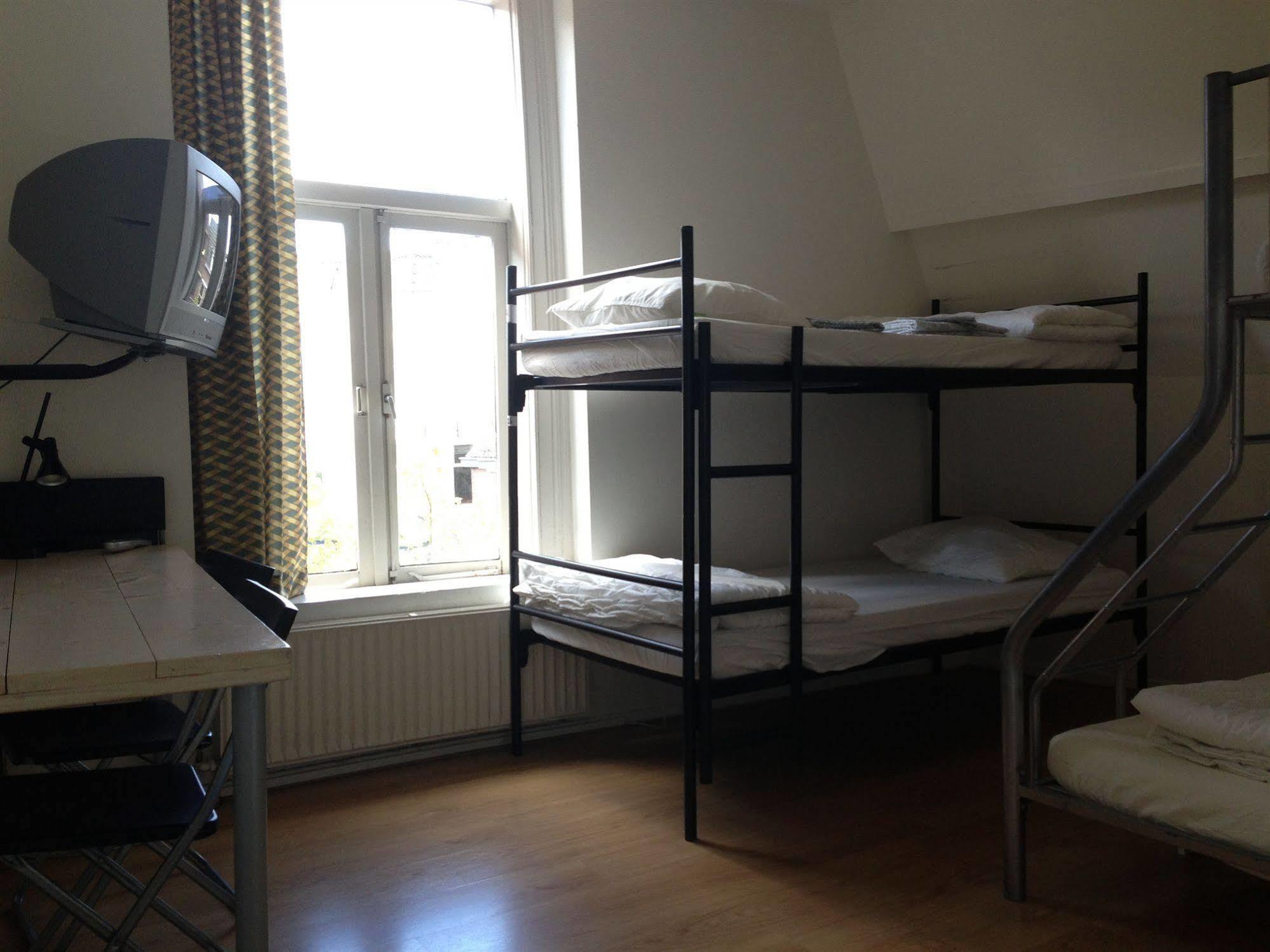 Stone Hotel & Hostel Utrecht Esterno foto